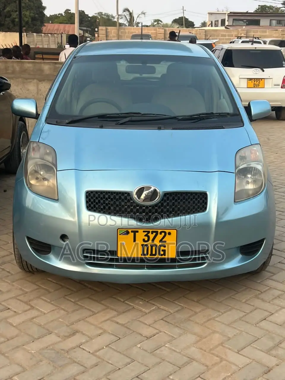 Toyota Vitz 2004 Blue