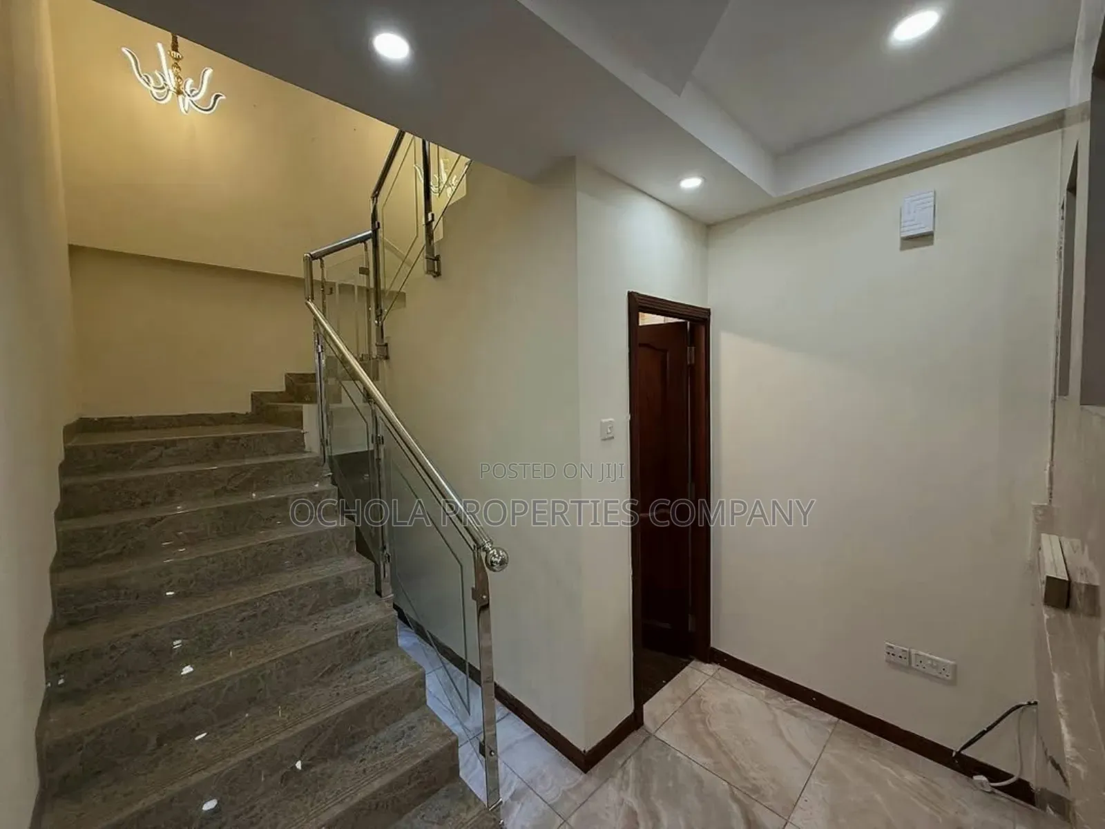 Furnished 3bdrm Villa in Ada Estate for rent