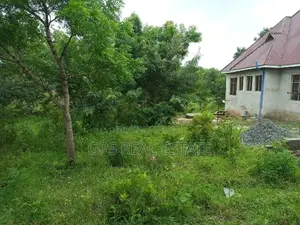 Kiwanja Kiwanja Kinauzwa