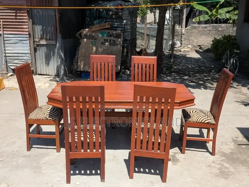 Dinning Table Viti Sita Used Ya Kisasa Mbao Ni Mninga Number Moja