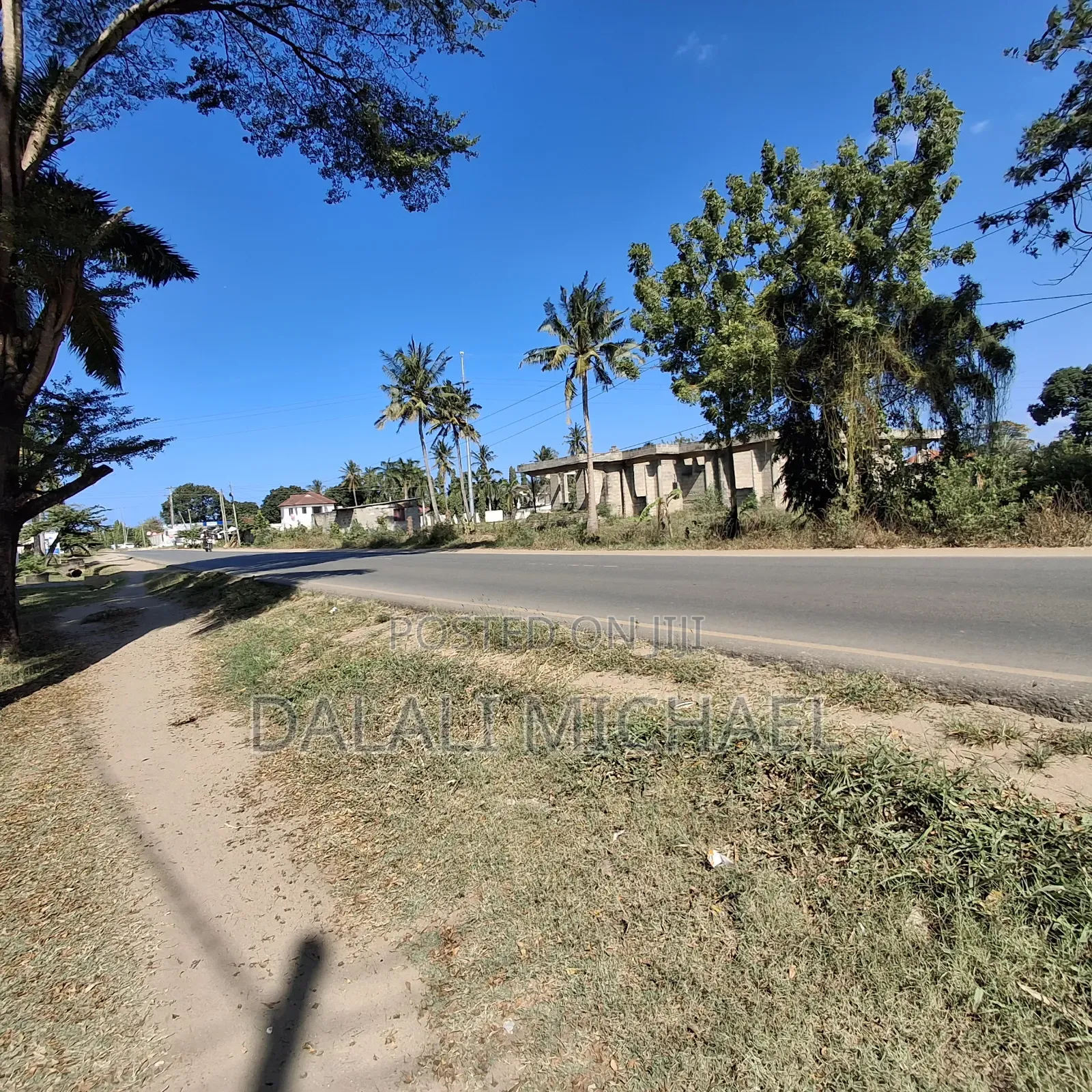 Plot for Sale Bahari Beach