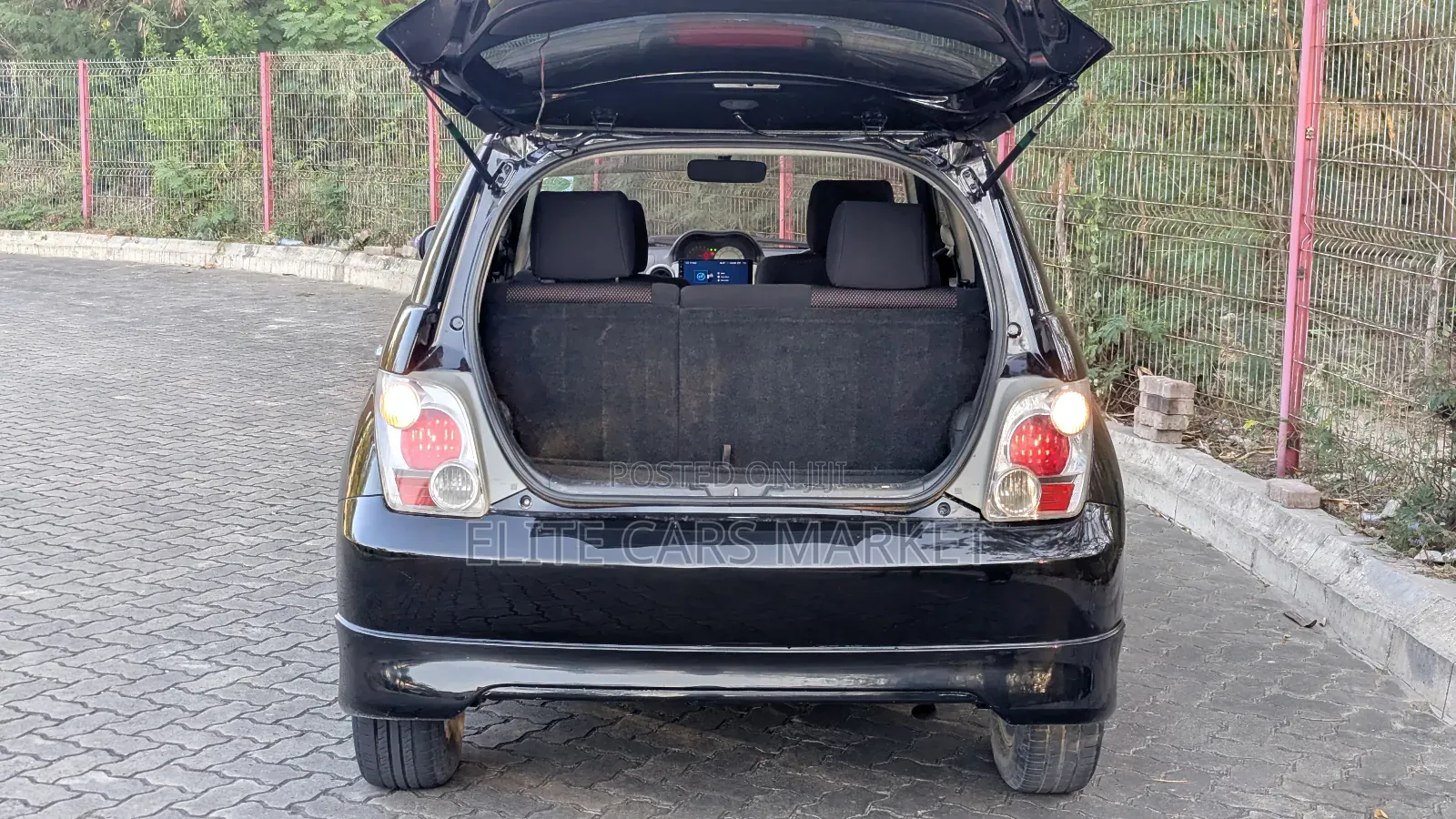Toyota IST 2004 Black