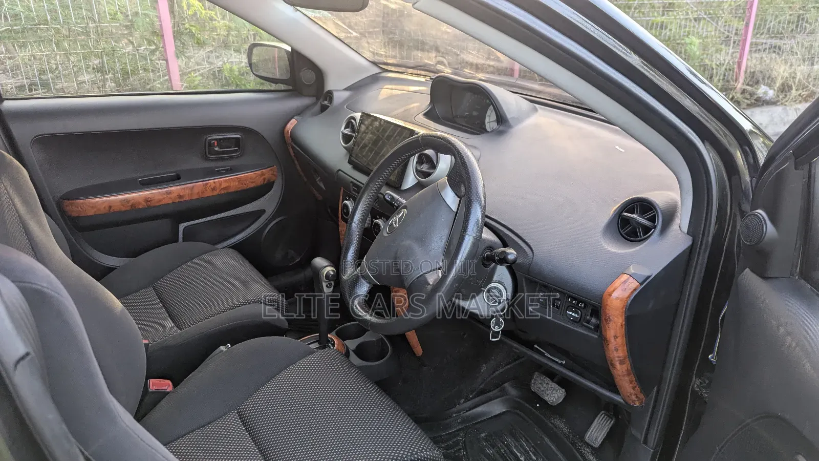 Toyota IST 2004 Black