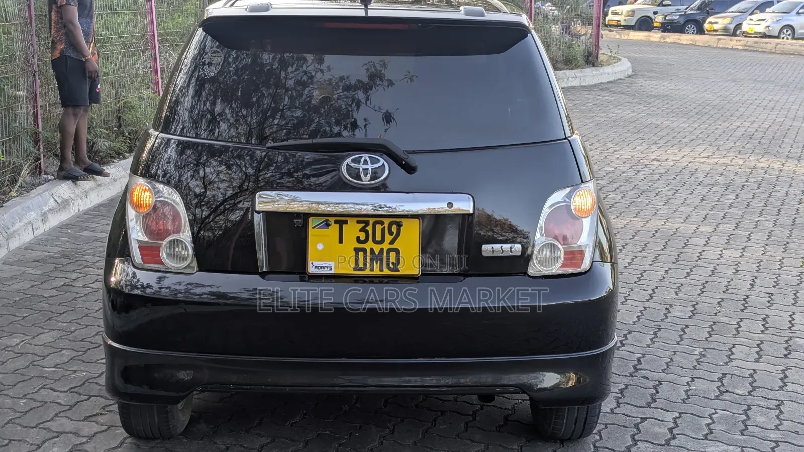 Toyota IST 2004 Black