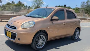Nissan March 2011 Gold