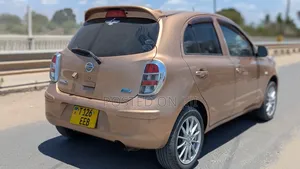 Nissan March 2011 Gold