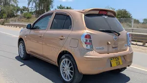 Nissan March 2011 Gold