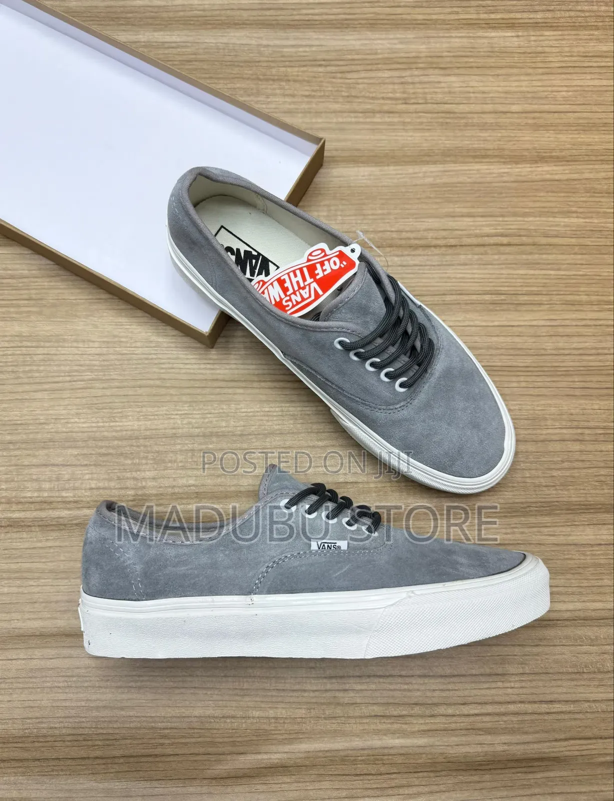 Vans of the Wall Sneakers