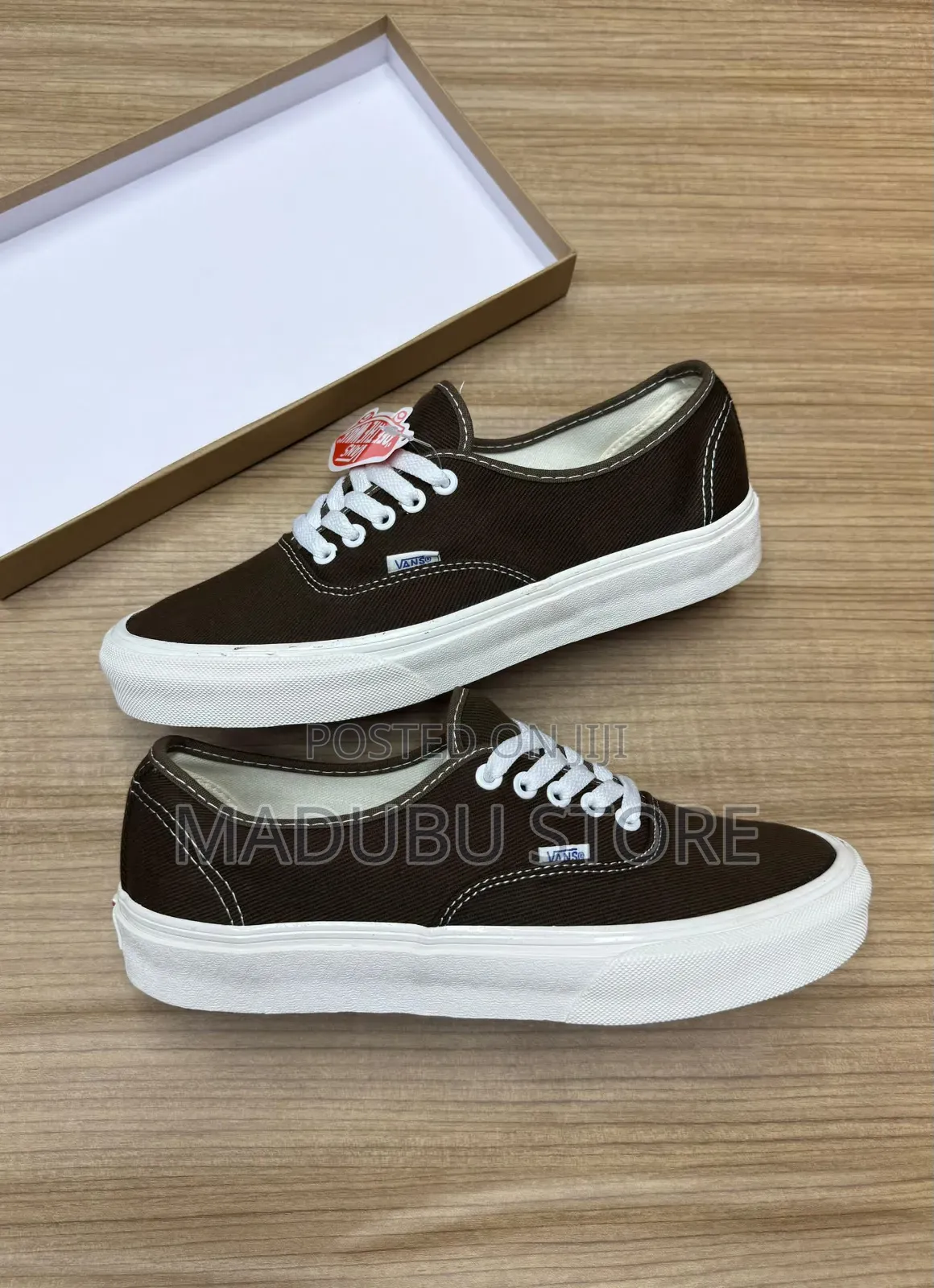 Vans of the Wall Sneakers