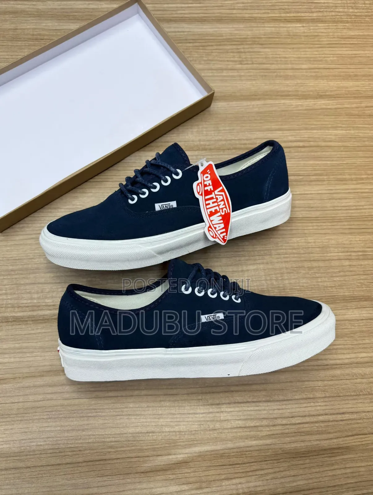 Vans of the Wall Sneakers