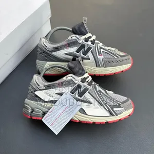 Nike Zoom Sneakers