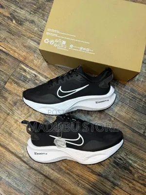 Nike Zoom Sneakers