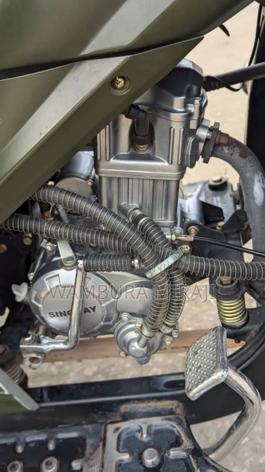 Bajaj Avenger 220 Cruise 2025 Green