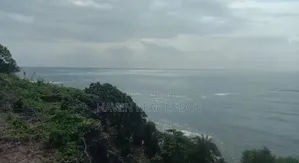 Prime Beach Plot for Sale at Kigamboni