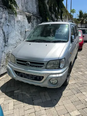 Toyota Noah 2.0 FWD (8 Seater) 2001 Silver