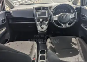 Toyota Ractis 1.3 FWD 2011 Black