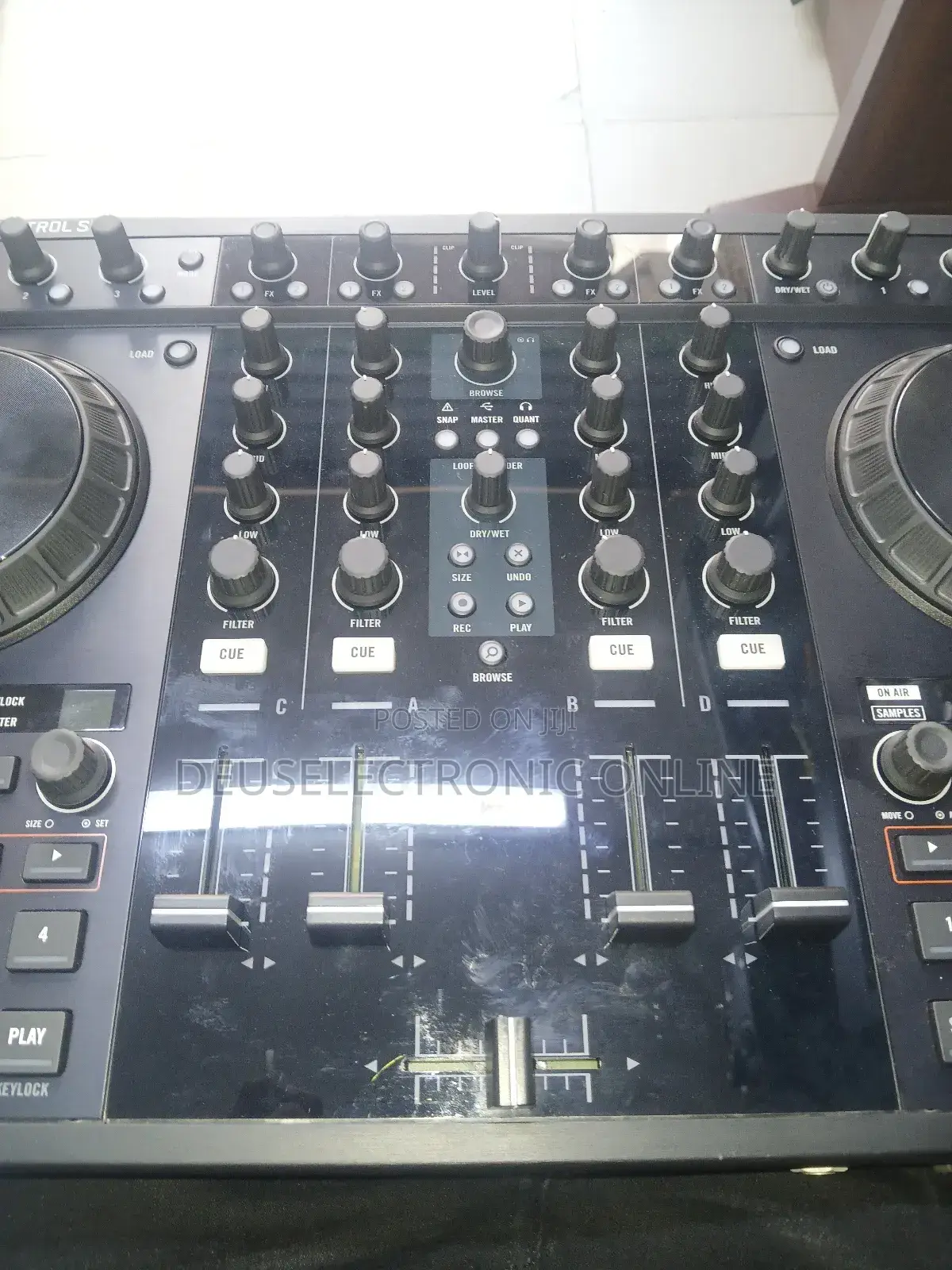 Electric Traktor Kontrol S4 Dj