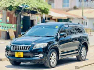 Toyota Vanguard 2013 Black