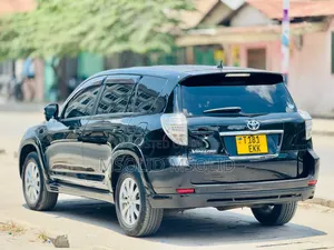 Toyota Vanguard 2013 Black