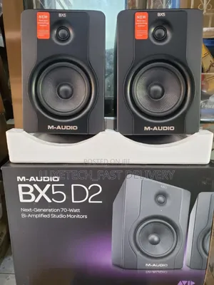 M-Audio Bx5 D2 Next-Generation 70-Watt Bi-Amplified Studio Monitors