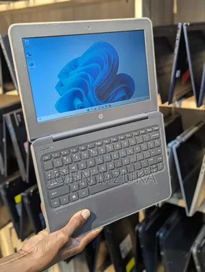 Laptop HP Stream 11 Pro G4 EE 4GB Intel SSD 128GB