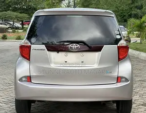 Toyota Ractis 2011 Pink