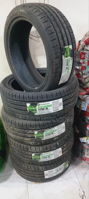 Tires Sport A1 Rovelo 245/45/Zr20