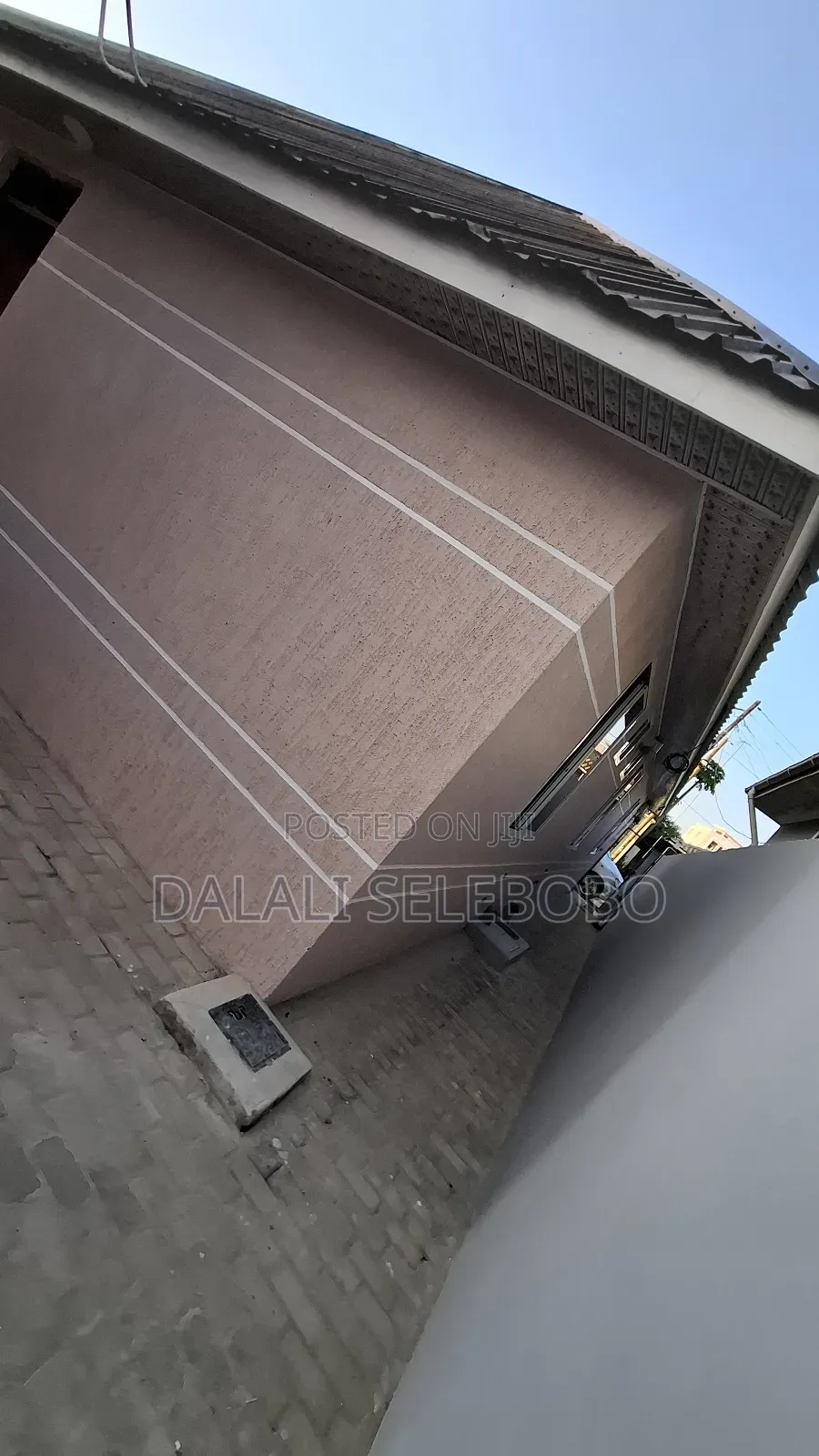 Studio Apartment in Sinza Mori for rent
