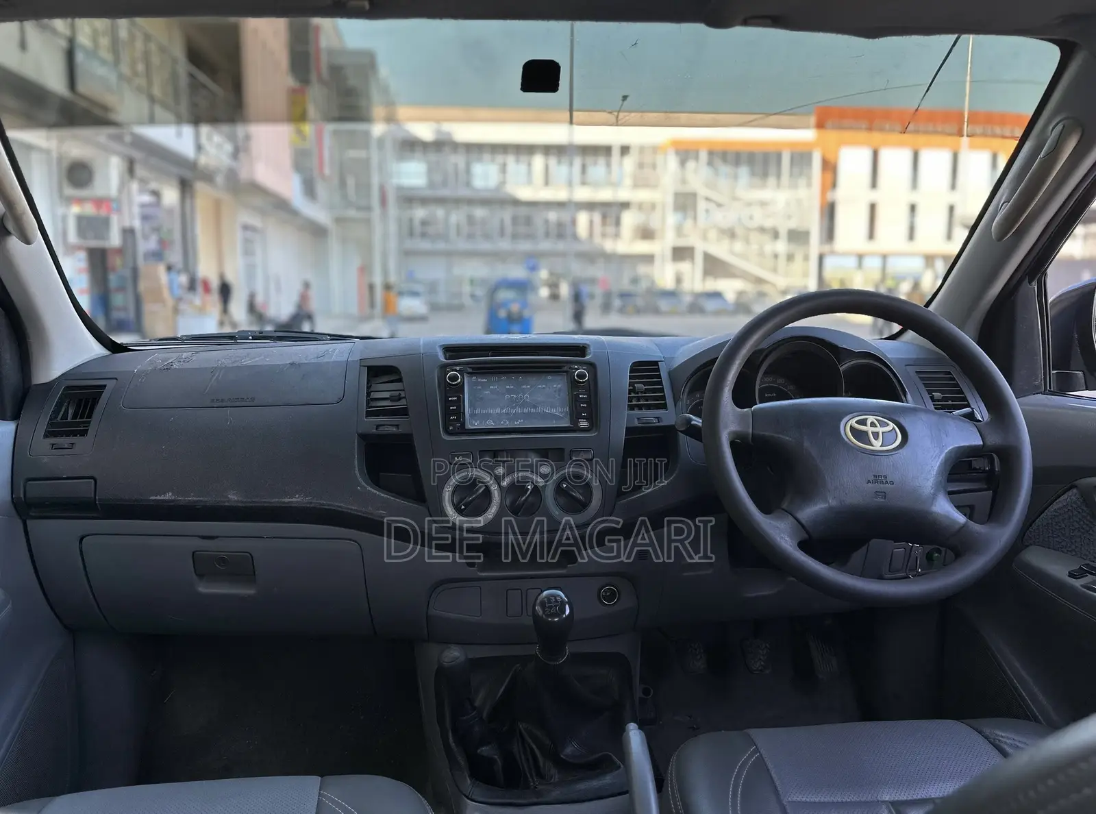 Toyota Hilux 2.0 VVT-i 2011 Gray