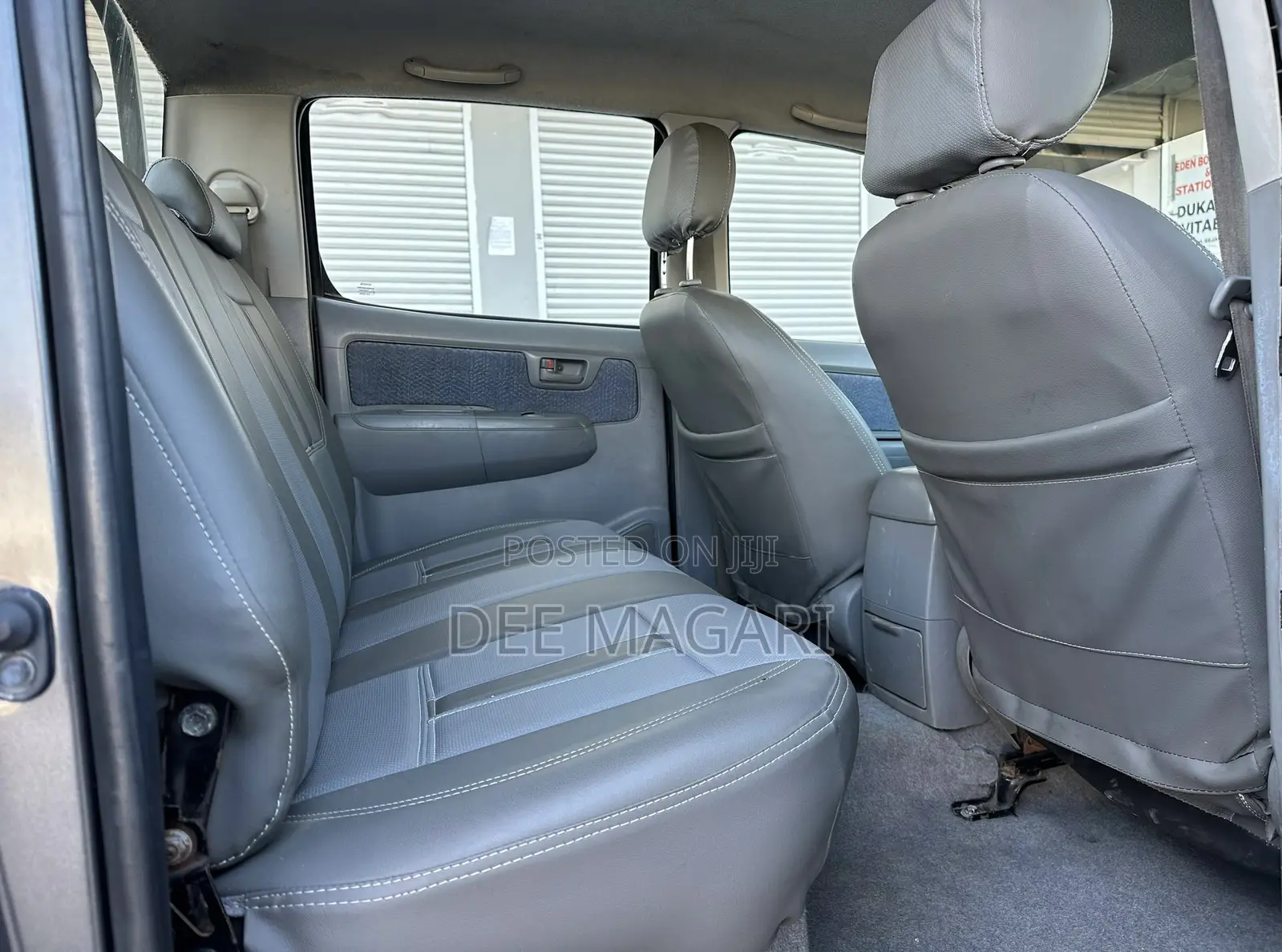 Toyota Hilux 2.0 VVT-i 2011 Gray