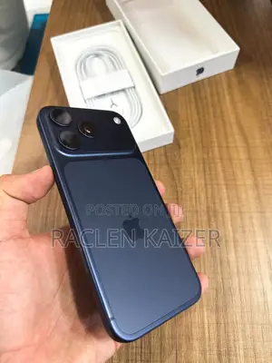 New Apple iPhone 17 Pro Max 256 GB Blue