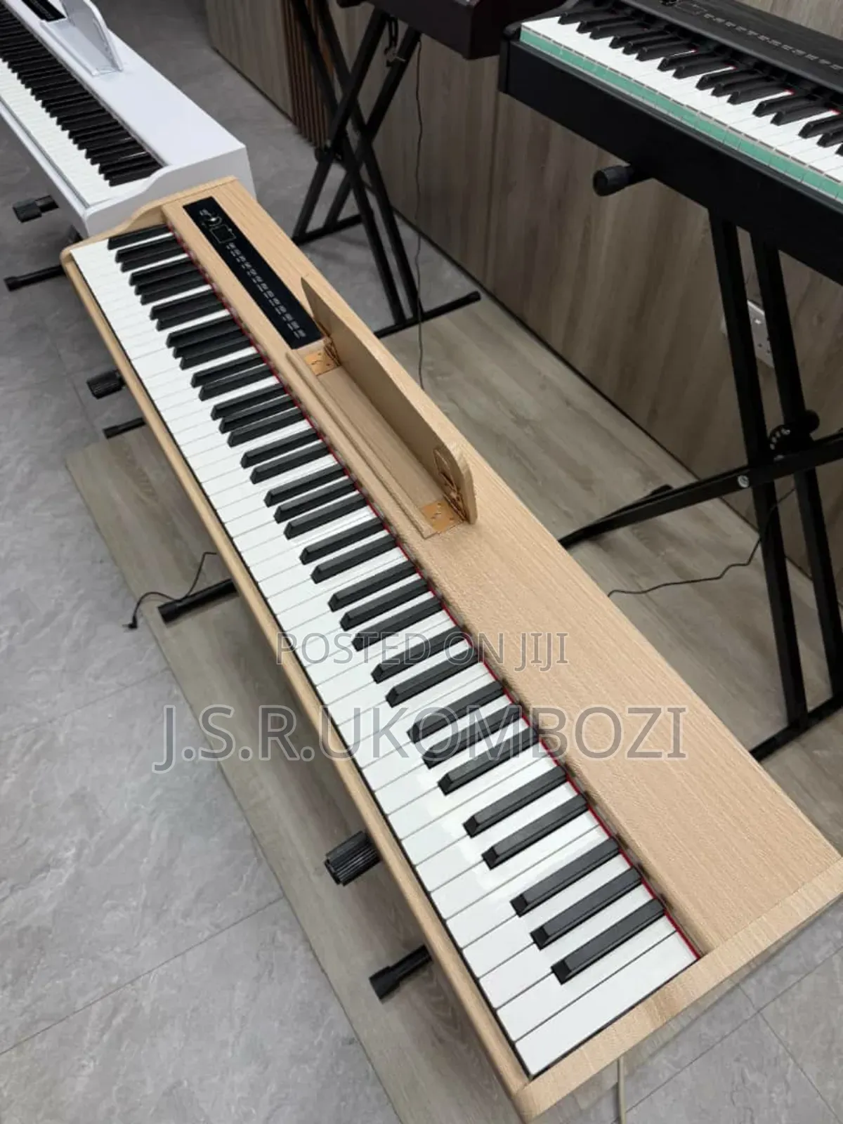Digital Piano Key 88 With Sustain Pedal