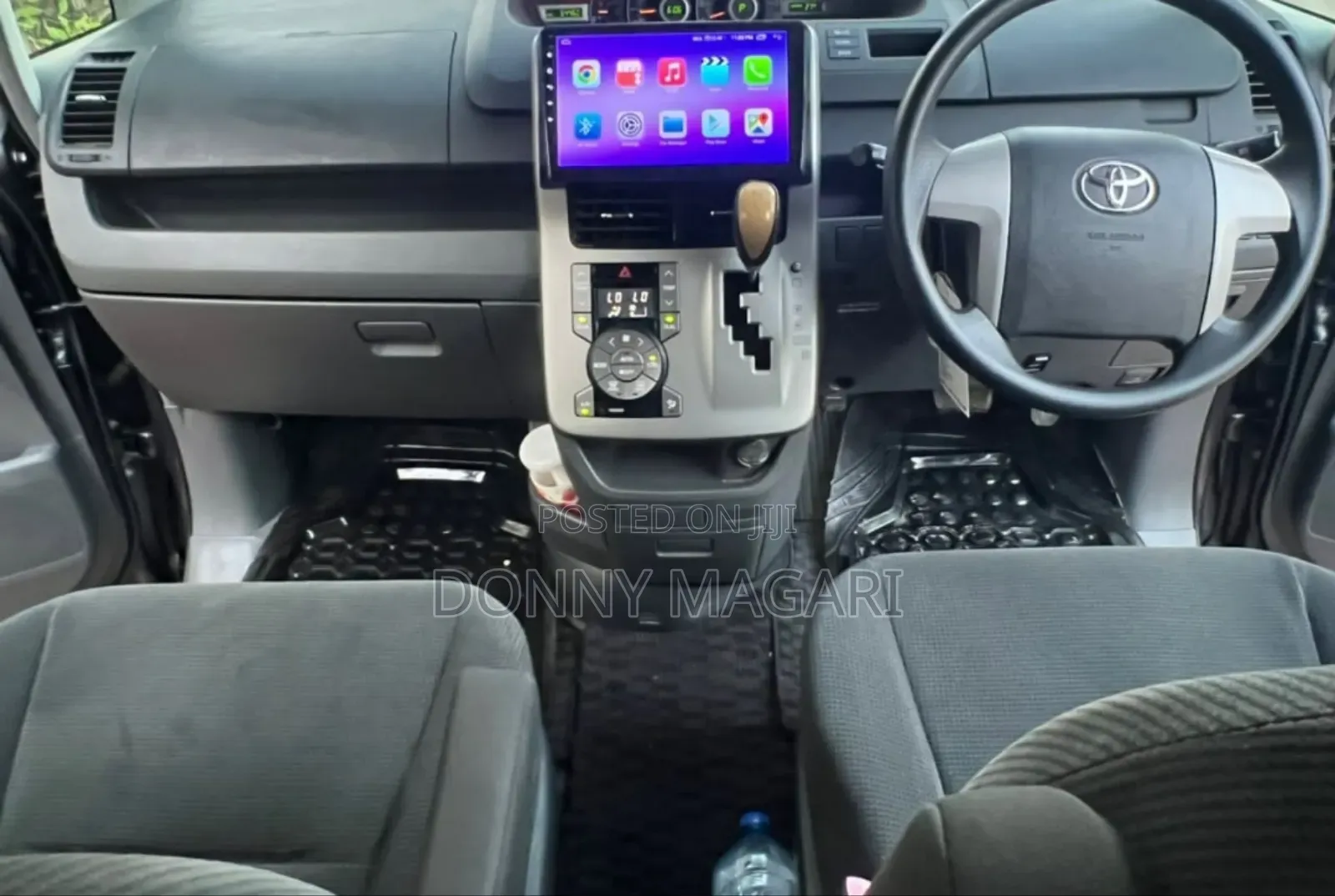Toyota Noah 2007 Gray