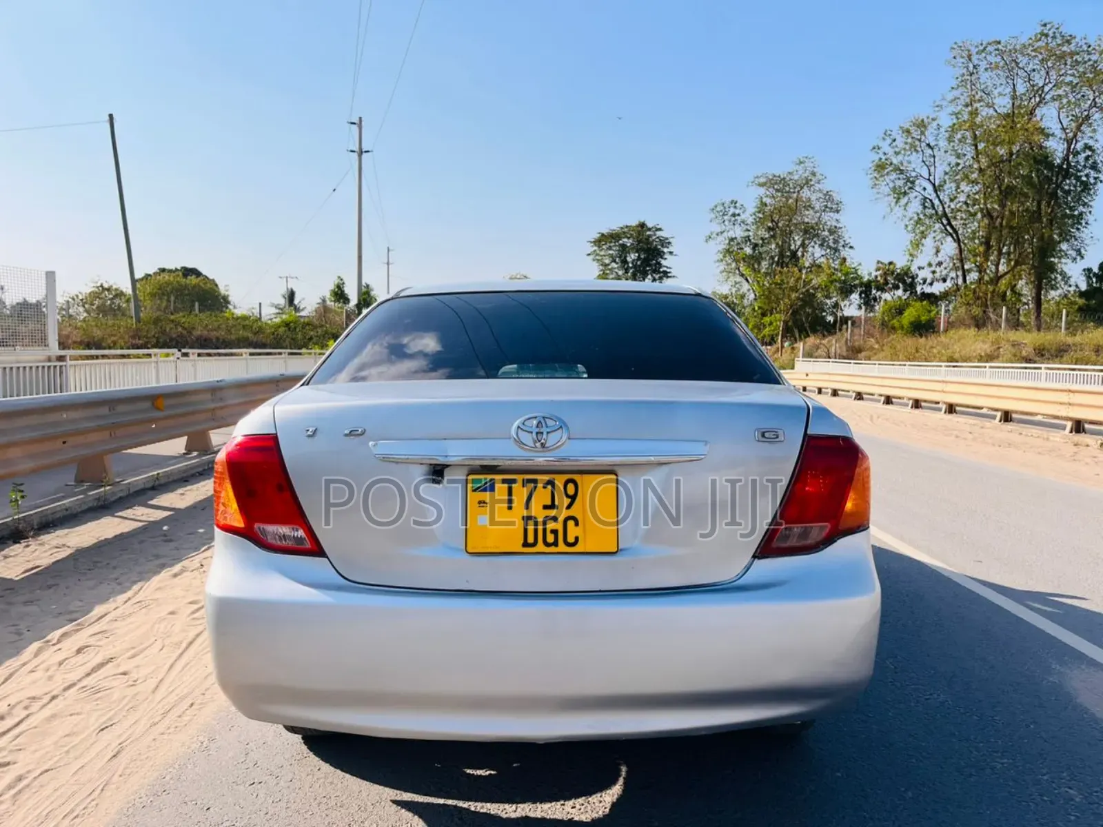 Toyota Axio 2019 Silver
