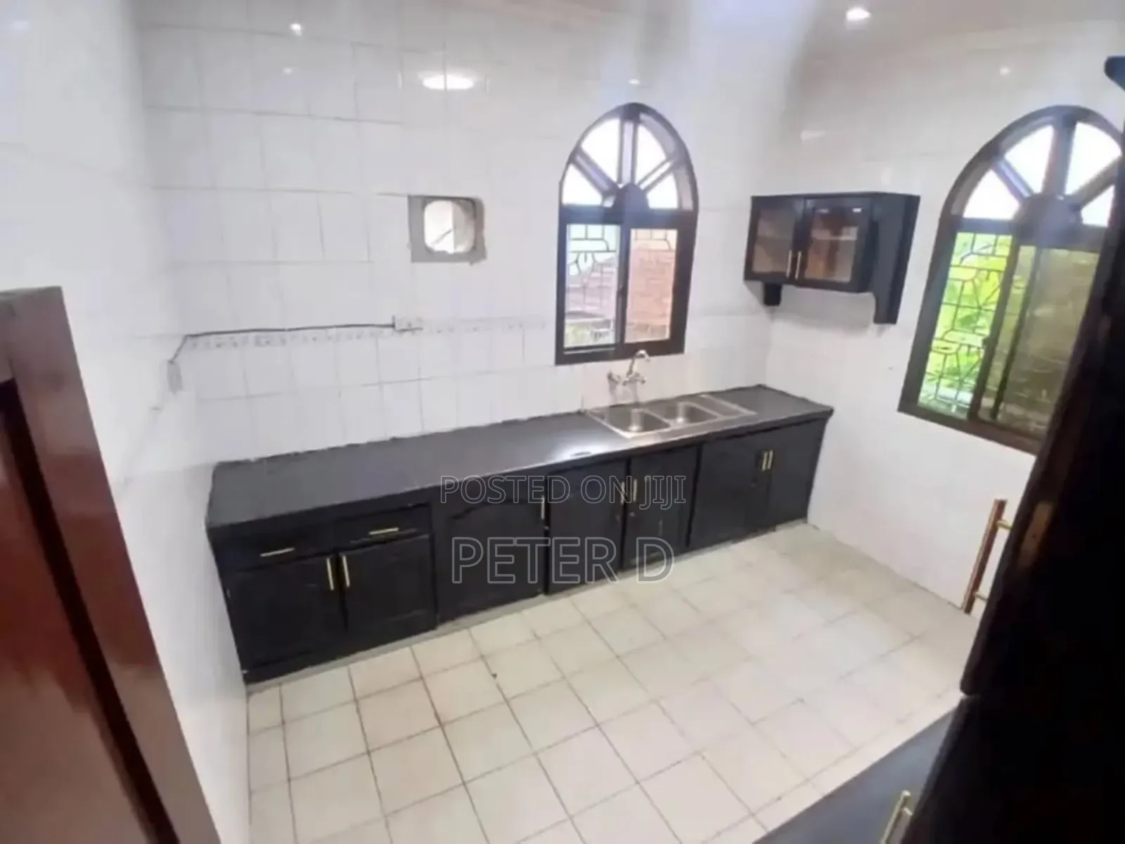 3bdrm Apartment in Upanga West for rent