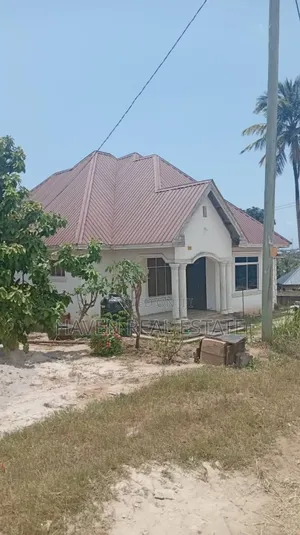 5bdrm House in Goba for sale