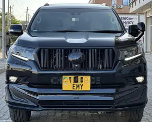 Toyota Land Cruiser Prado 2023 Black