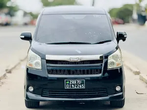 Toyota Noah 2008 Black