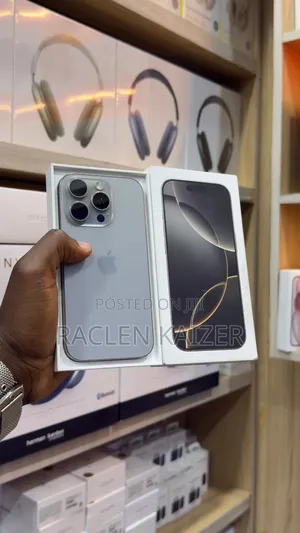 New Apple iPhone 16 Pro 256 GB Silver