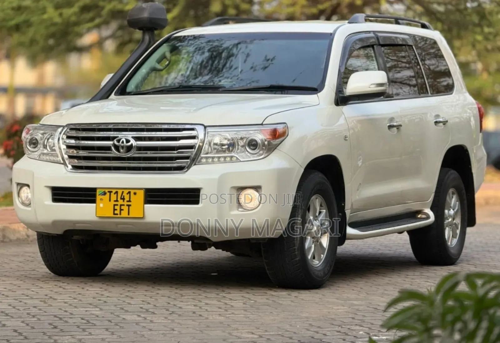Toyota Land Cruiser 2008 White