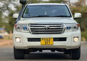 Toyota Land Cruiser 2008 White