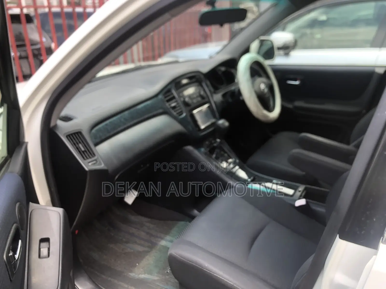 Toyota Kluger 2004 White
