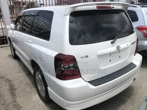 Toyota Kluger 2004 White