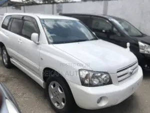 Toyota Kluger 2004 White