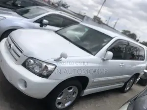 Toyota Kluger 2004 White