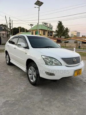 Toyota Harrier 2004 White