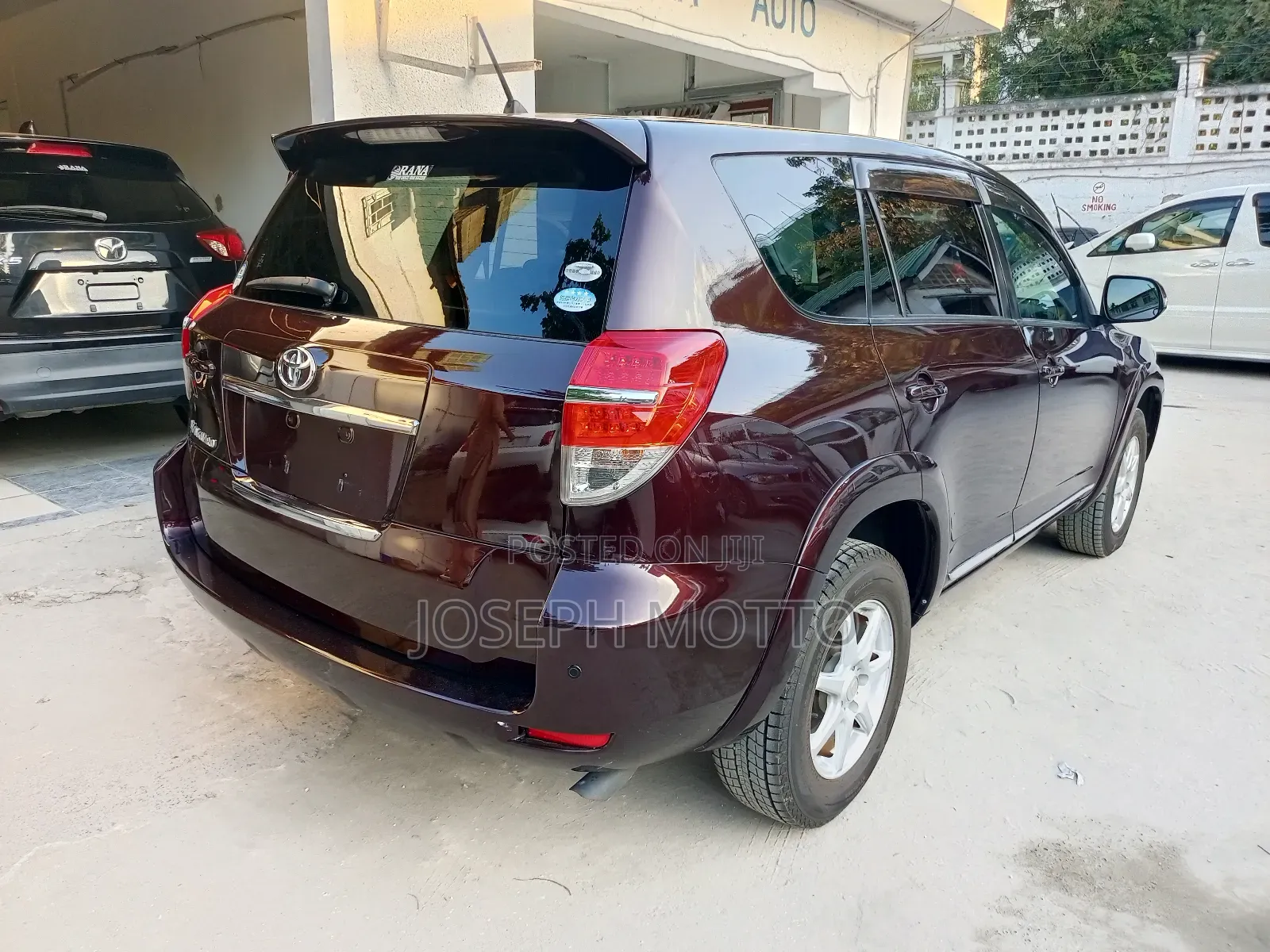 Toyota Vanguard 2010 Maroon