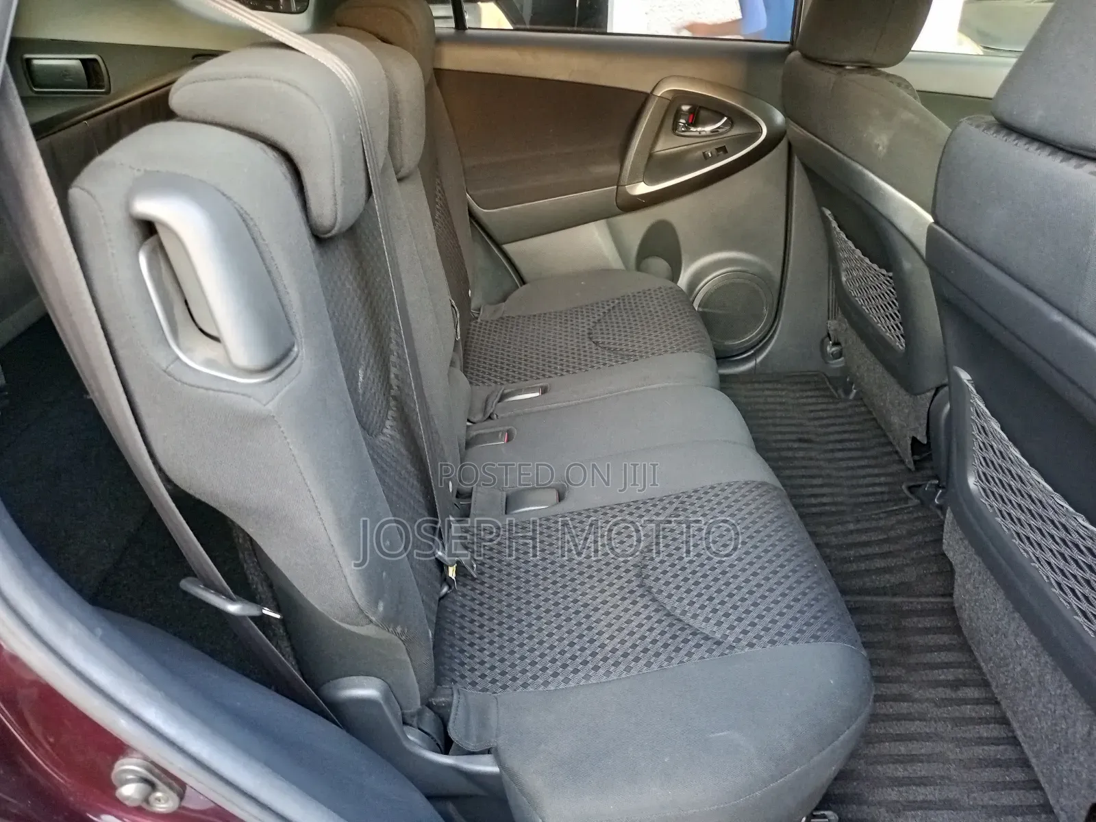 Toyota Vanguard 2010 Maroon
