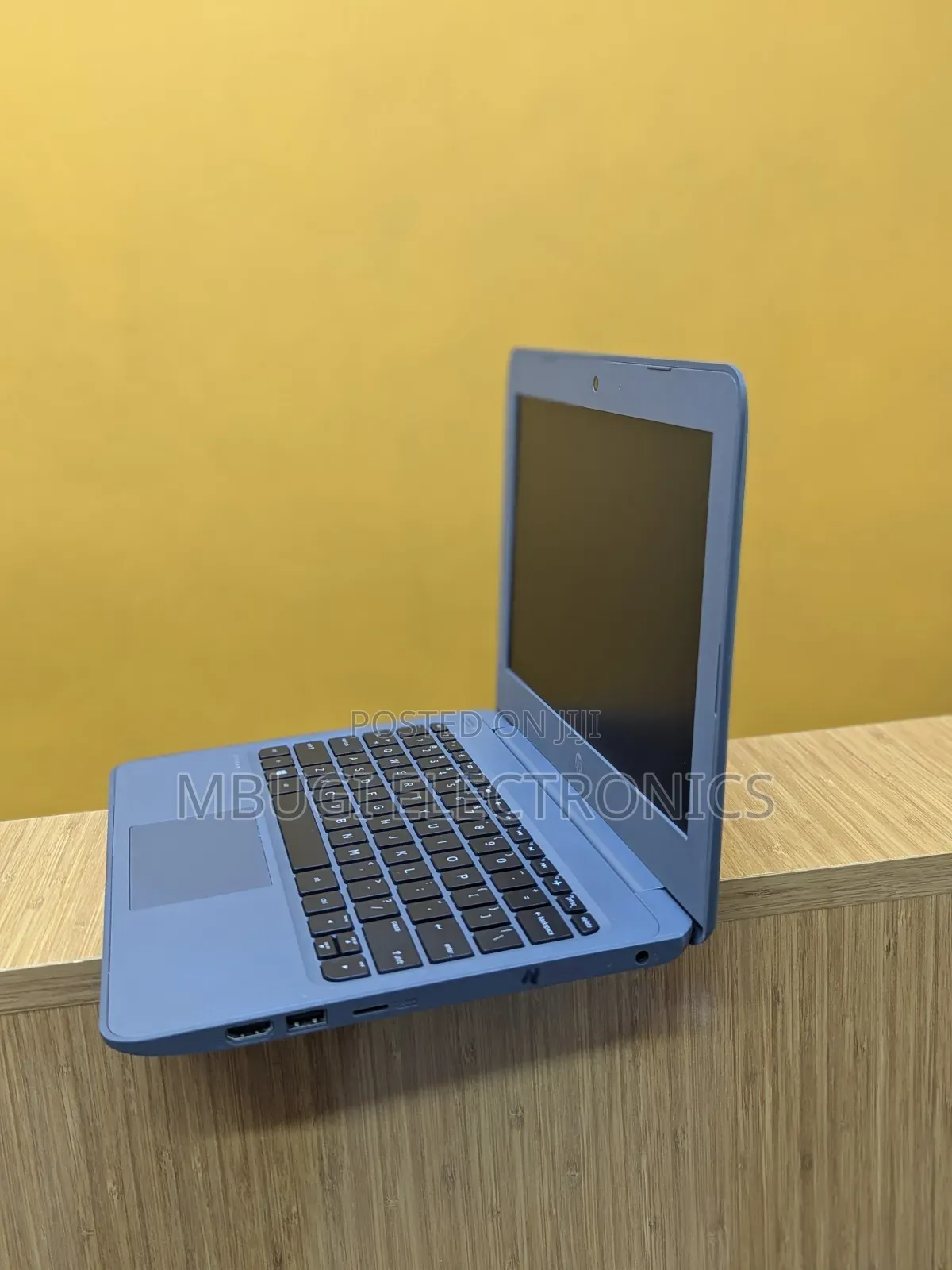 Laptop HP Stream 11 Pro G4 EE 4GB Intel Pentium SSD 60GB