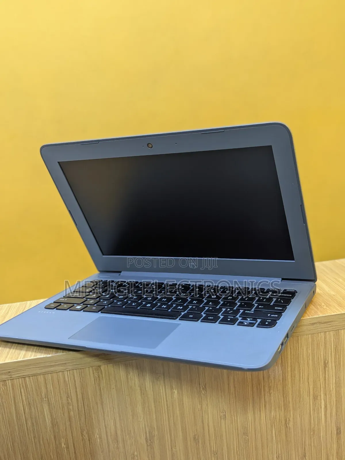 Laptop HP Stream 11 Pro G4 EE 4GB Intel Pentium SSD 60GB